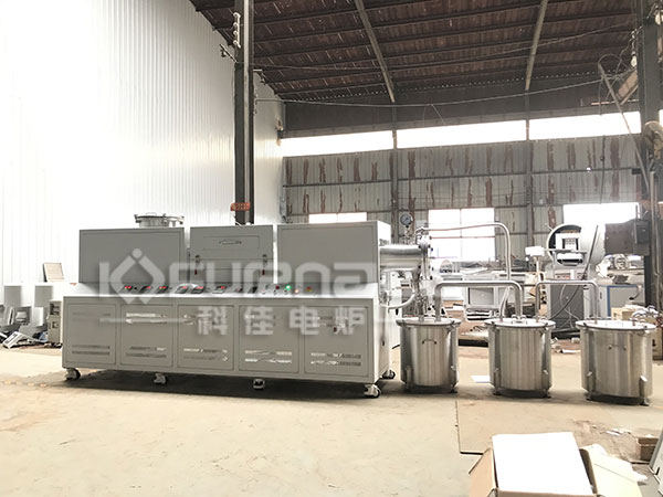 連續(xù)生產(chǎn)旋轉(zhuǎn)管式爐