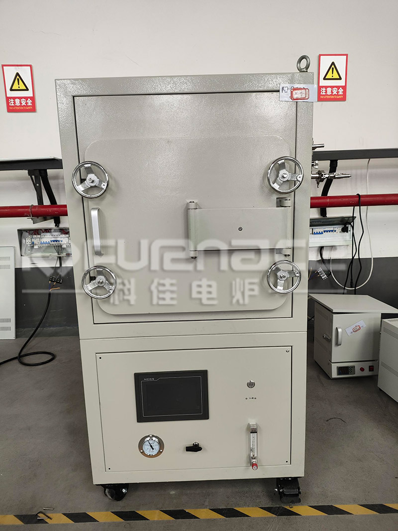 比較常用的觸屏版氣氛燒結(jié)爐